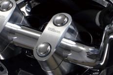 アジャストハンドルクランプ(シルバー)